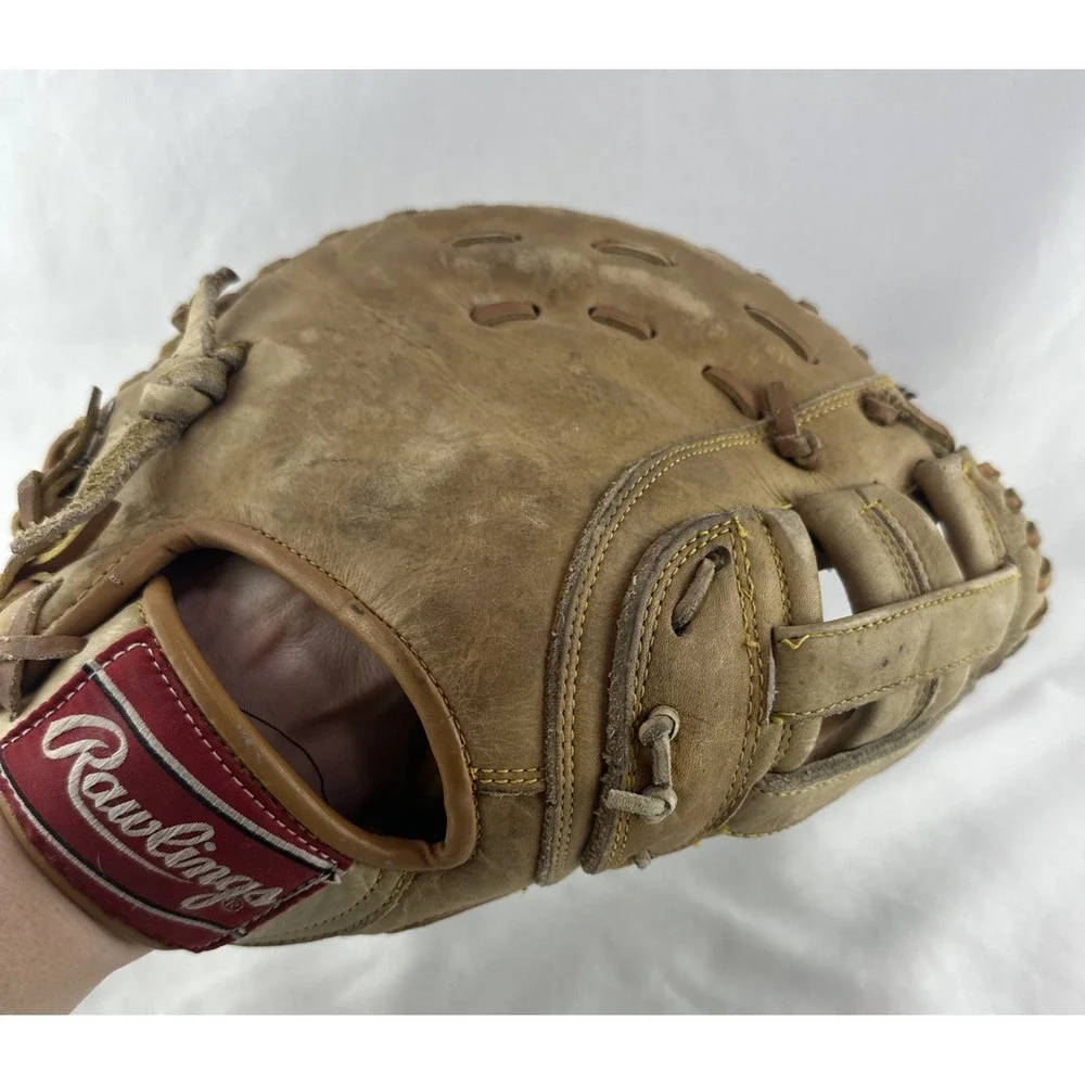 Vintage Rawlings RFM 23 Deep Well Pocket First‎ Base Mitt